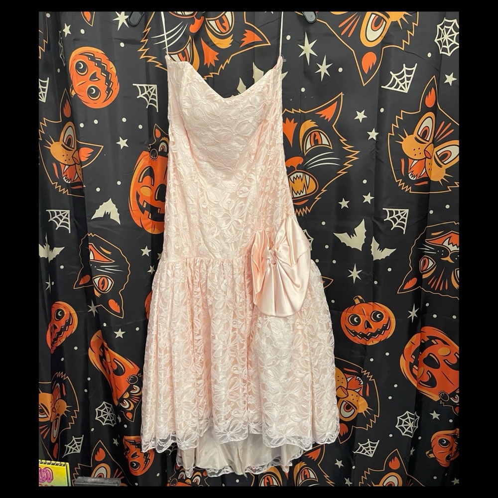 1980s Pink Lace Prom Dress